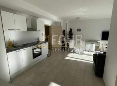 Trosoban stan, Umag, prodaja, 446000 €, 78 m2