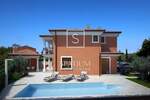 Kuca, Buje, Momjan, prodaja, 640000 €, 178 m2