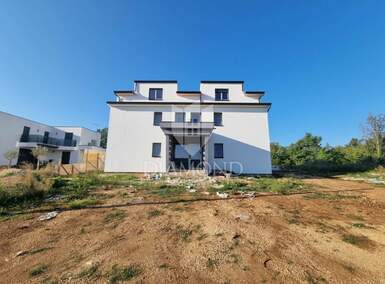 Trosoban stan, Poreč, prodaja, 214000 €, 69 m2