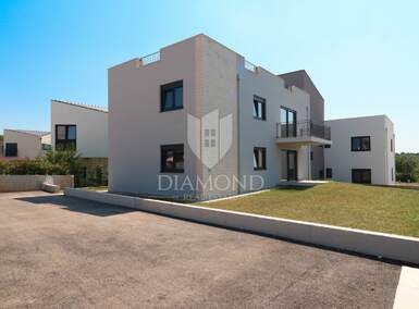 Cetvorosoban stan, Poreč, prodaja, 350000 €, 93 m2