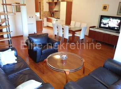 Cetvorosoban stan, Opatija, Ičići, prodaja, 520000 €, 107 m2
