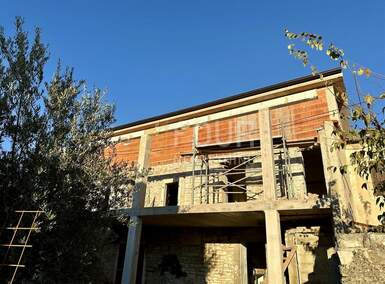 Kuca, Kanfanar, prodaja, 198000 €, 240 m2
