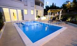 Trosoban stan, Split, najam, 3500 €, 120 m2