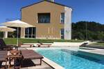 Poslovni prostor, Motovun, prodaja, 2200000 €, 30000 m2