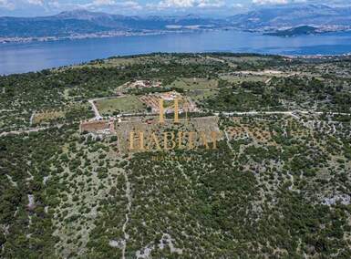 Zemljiste, Trogir, prodaja, 990000 €, 13649 m2