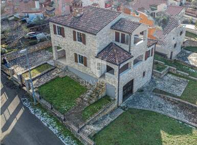 Kuca, Poreč, prodaja, 500000 €, 176 m2