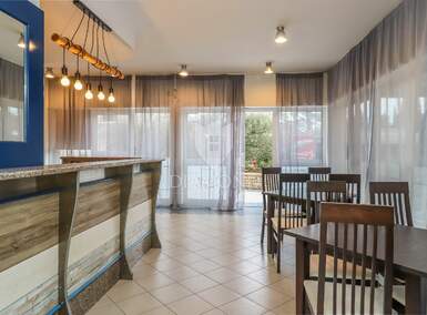 Poslovni prostor, Umag, prodaja, 245000 €, 58 m2