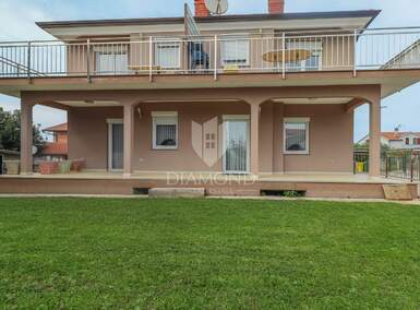 Cetvorosoban stan, Umag, Murine, prodaja, 280000 €, 101 m2