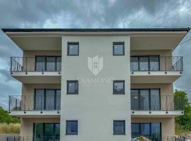 Trosoban stan, Pula, prodaja, 264900 €, 95 m2