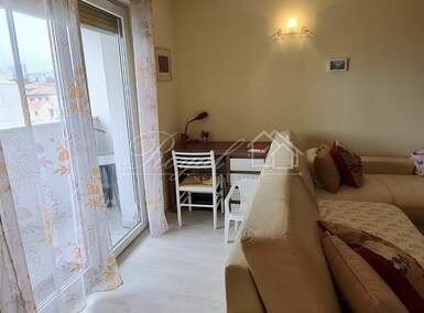Dvosoban stan, Rijeka, Donja Vežica, najam, 600 €, 50 m2