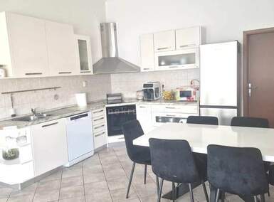 Stan, Pula, Gregovica, prodaja, 265000 €, 117 m2