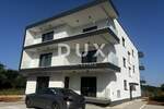 Trosoban stan, Privlaka, prodaja, 320000 €, 100 m2