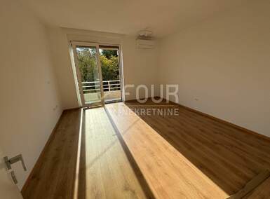 Trosoban stan, Rijeka, Vojak, prodaja, 330000 €, 97 m2