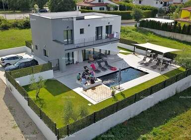Kuca, Poreč, prodaja, 782000 €, 200 m2