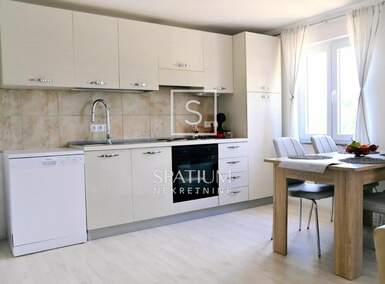 Kuca, Dobrinj, Gostinjac, prodaja, 450000 €, 160 m2