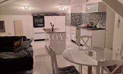 Trosoban stan, Labin, najam, 1200 €, 95 m2