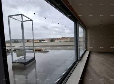 Trosoban stan, Poreč, prodaja, 667442 €, 231 m2