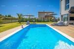 Kuca, Poreč, prodaja, 680000 €, 360 m2