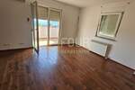 Stan, Rijeka, Zamet, najam, 200 €, 128 m2