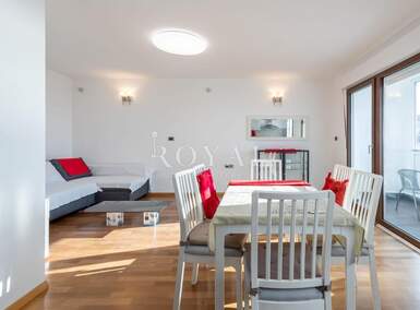 Trosoban stan, Rijeka, Krnjevo, najam, 800 €, 74 m2