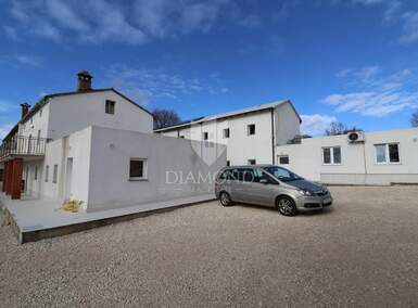 Kuca, Poreč, prodaja, 933750 €, 857 m2