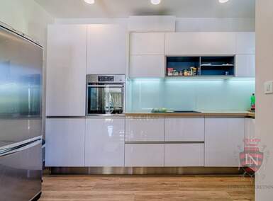 Kuca, Fažana, prodaja, 870000 €, 220 m2