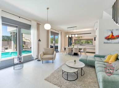 Kuca, Pula, Štinjan, prodaja, 896000 €, 236 m2