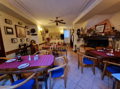Poslovni prostor, Umag, prodaja, 1800000 €, 370 m2