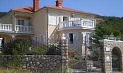 Kuca, Crikvenica, Selce, prodaja, 700000 €, 350 m2
