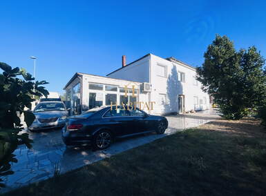 Kuca, Umag, prodaja, 999000 €, 400 m2