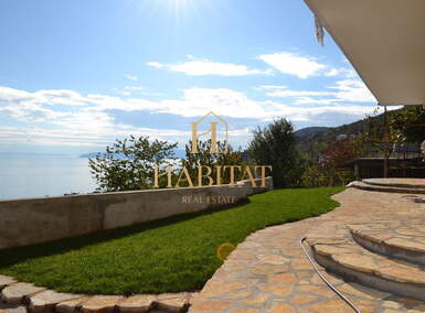 Kuca, Lovran, prodaja, 730000 €, 350 m2