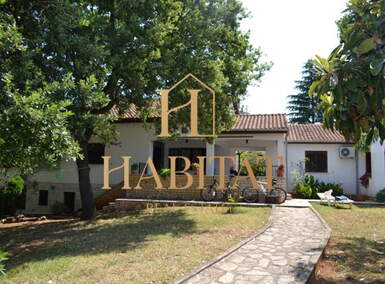 Kuca, Poreč, prodaja, 1100000 €, 350 m2