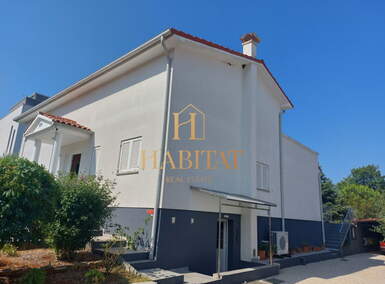 Kuca, Poreč, prodaja, 515000 €, 200 m2