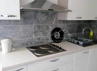 Trosoban stan, Rijeka, Krimeja, najam, 690 €, 65 m2