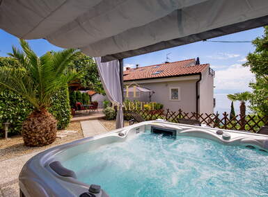 Troiposoban stan, Opatija, prodaja, 1540000 €, 222 m2