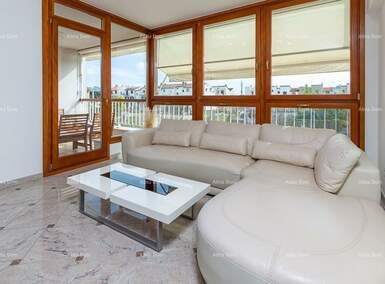Dvosoban stan, Rovinj, prodaja, 390000 €, 70 m2