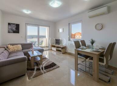 Dvosoban stan, Crikvenica, prodaja, 215000 €, 58 m2