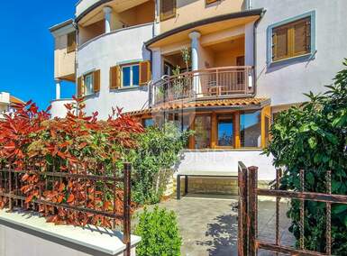 Trosoban stan, Novigrad, prodaja, 278800 €, 46 m2