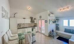 Trosoban stan, Novigrad, prodaja, 227000 €, 55 m2