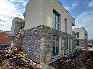 Jednosoban stan, Umag, prodaja, 275000 €, 108 m2