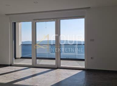 Trosoban stan, Crikvenica, prodaja, 305000 €, 62 m2