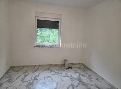 Trosoban stan, Matulji, Jurdani, prodaja, 330000 €, 73 m2