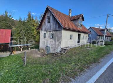 Kuca, Vrbovsko, Moravice, prodaja, 23000 €, 187 m2