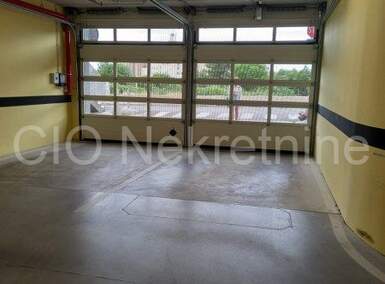Garaza, Split, najam, 300 €, 21 m2