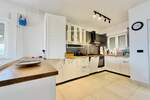 Trosoban stan, Kostrena, najam, 1400 €, 75 m2