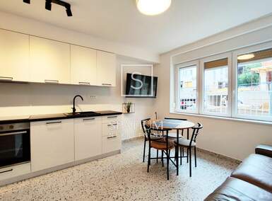 Dvosoban stan, Rijeka, Donja Vežica, najam, 800 €, 47 m2