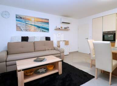 Trosoban stan, Poreč, prodaja, 257000 €, 61 m2