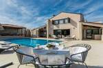 Kuca, Rakalj, prodaja, 1200000 €, 350 m2