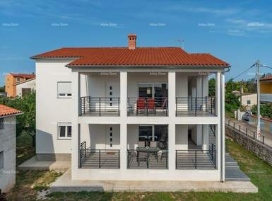 Dvosoban stan, Ližnjan, prodaja, 295000 €, 110 m2