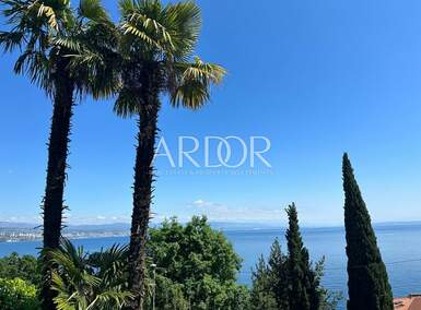 Dvosoban stan, Opatija, Opatija - Centar, najam, 1150 €, 105 m2